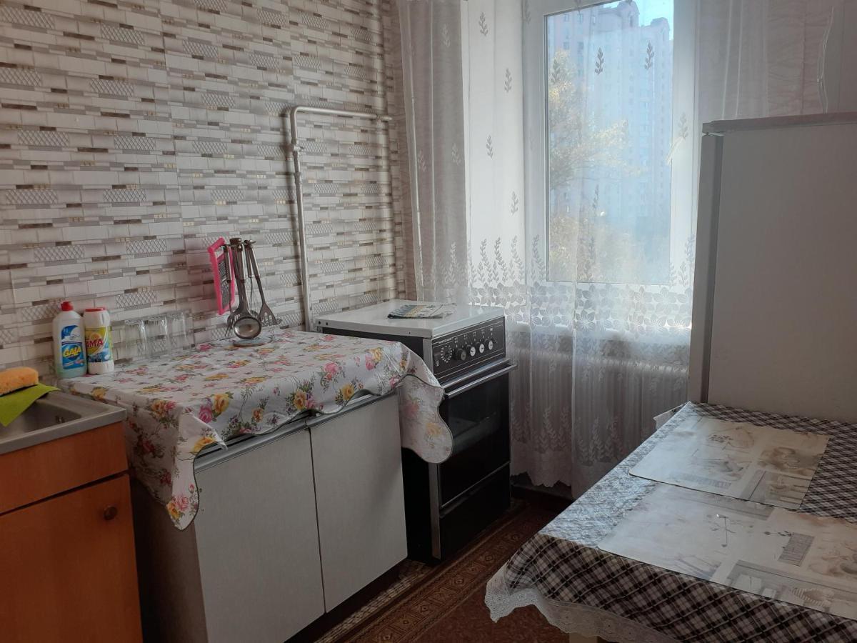 Квартира Возле Индустриального Моста, Нау Kiew Exterior foto